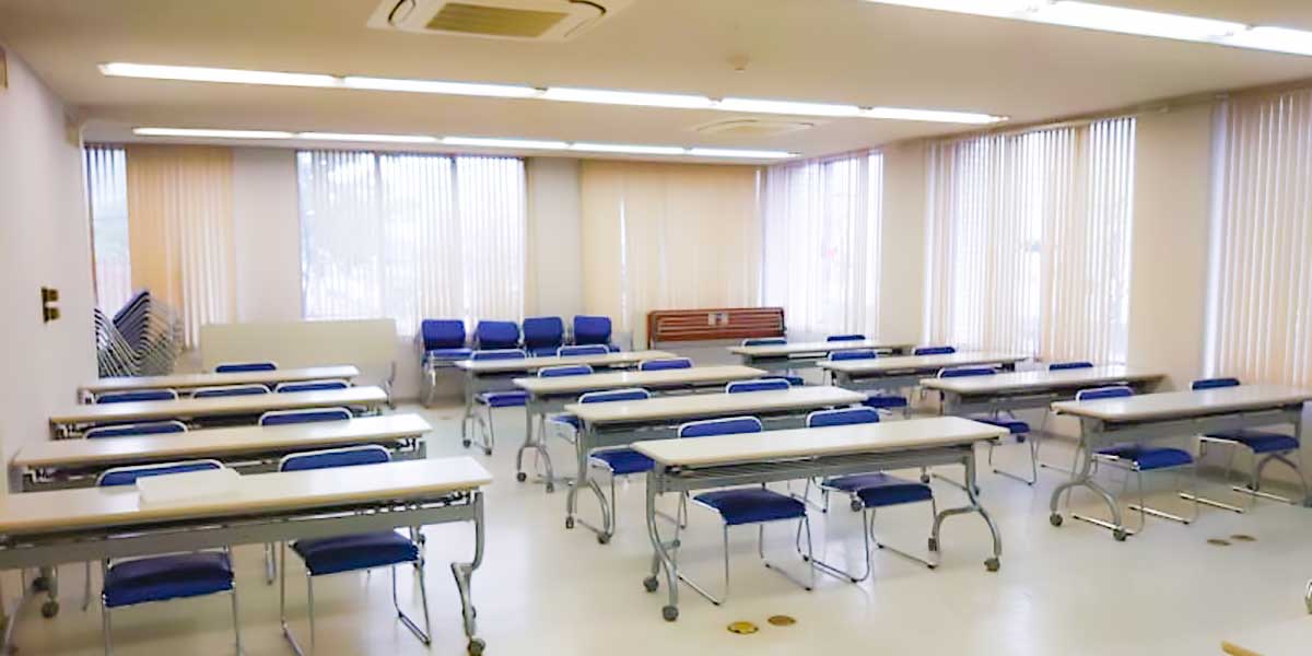 本会館の会議室は、インスタベースにてレンタルできます